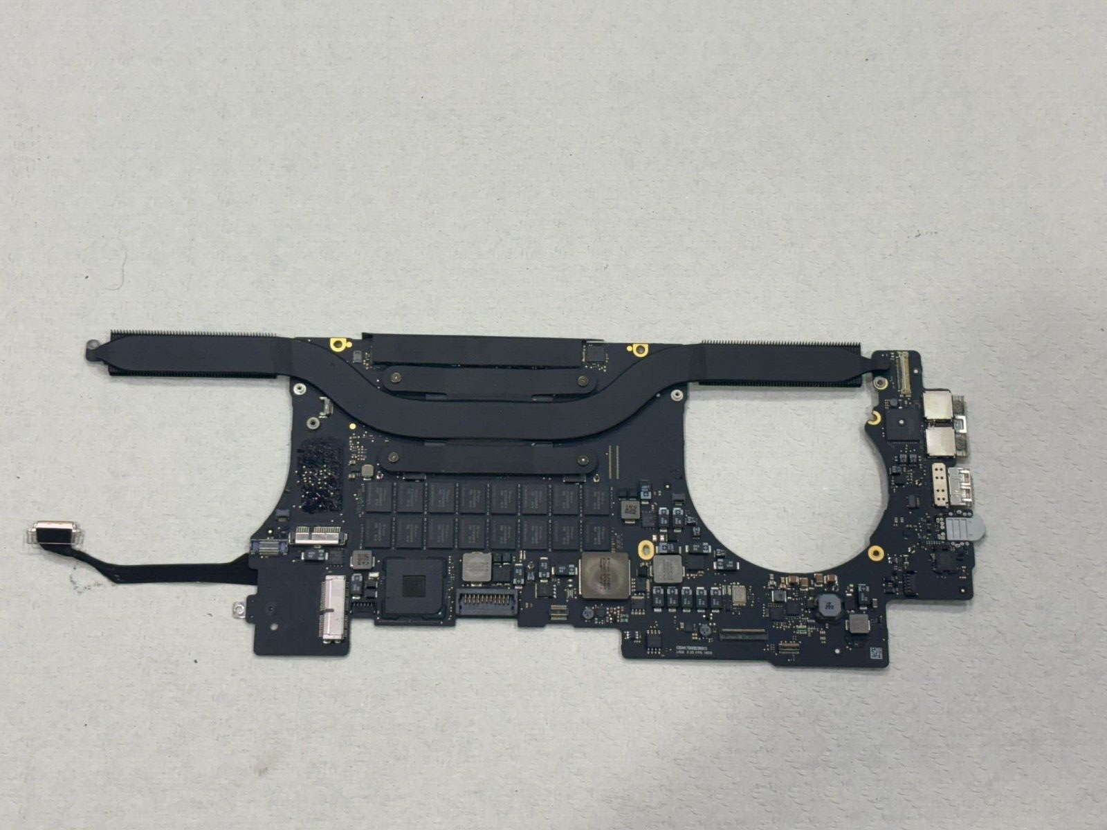 Carte Mère MacBook Pro A1398 15" 2014 E 2.2Ghz 16GB Carte Mère MacBook Pro A1398 15" 2014 E 2.2Ghz 16GB
