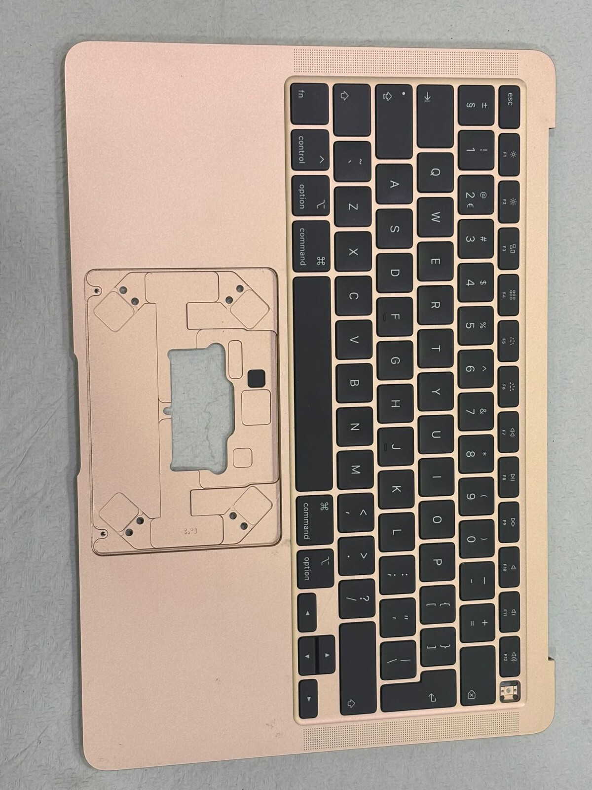 Clavier Apple MacBook AIR A2337 DORE 13" QWERTY(INTERNATIONAL) GRADE A Clavier Apple MacBook AIR A2337 DORE 13" QWERTY(INTERNATIONAL) GRADE A
