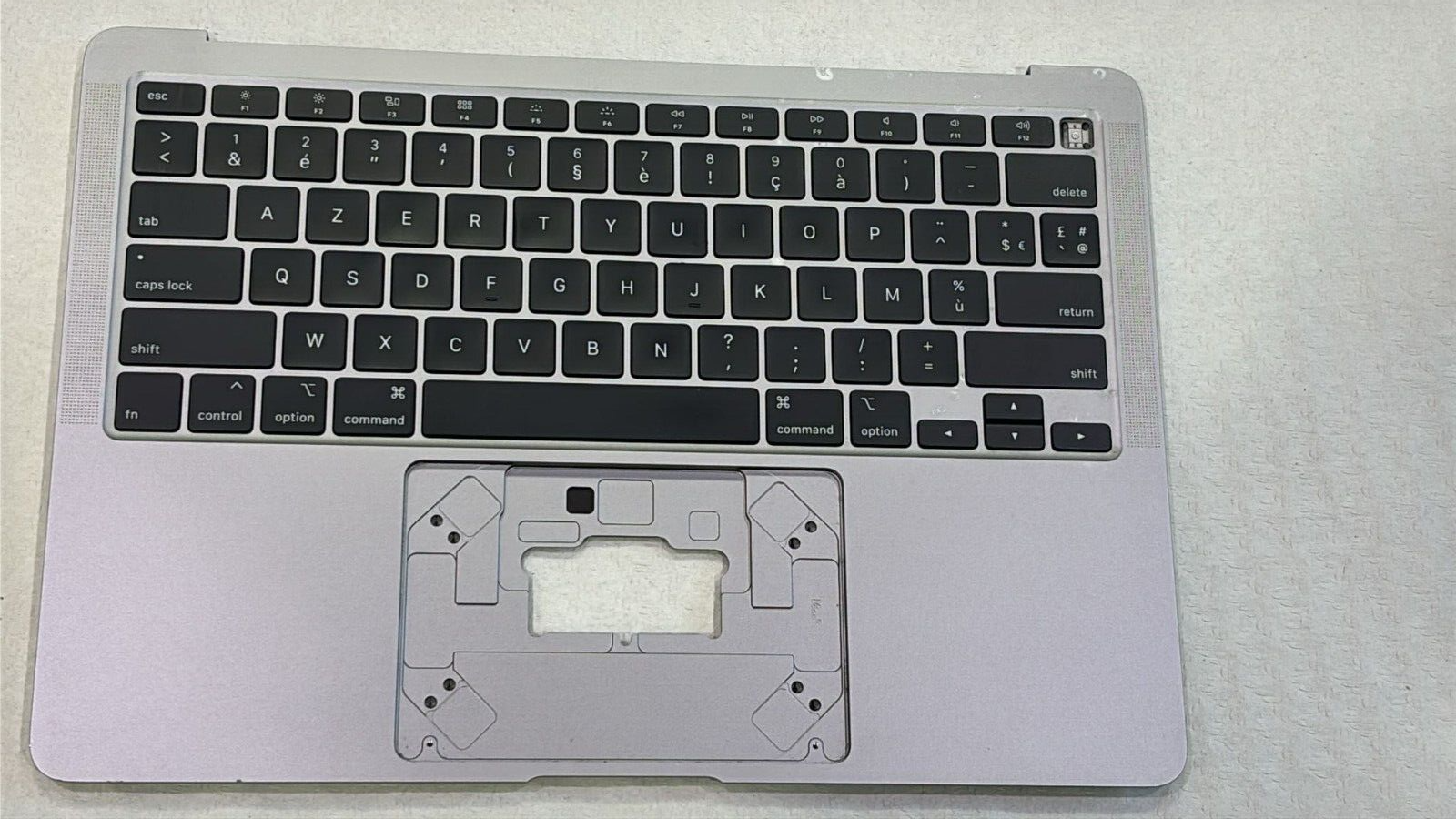 Clavier AZRTY (FR) MacBook Air 13.3 A2179 EMC 3302 2020 Gis Sidéral GRADE C Clavier AZRTY (FR) MacBook Air 13.3 A2179 EMC 3302 2020 Gis Sidéral GRADE C
