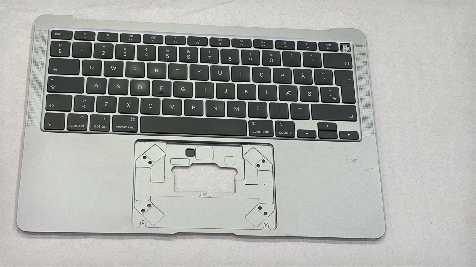 Clavier QWERTY (DNK) MacBook Air 13.3 A2179 EMC 3302 2020 Gis Sidéral GRADE A Clavier QWERTY (DNK) MacBook Air 13.3 A2179 EMC 3302 2020 Gis Sidéral GRADE A