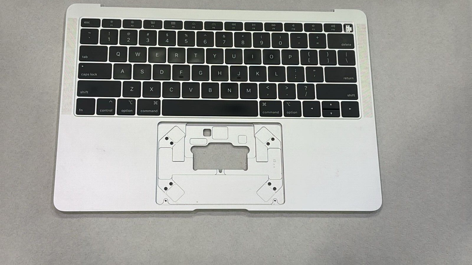 Clavier QWERTY (USA) pour MacBook air 13" A1932 - SILVER /GRADE A Clavier QWERTY (USA) pour MacBook air 13" A1932 - SILVER /GRADE A