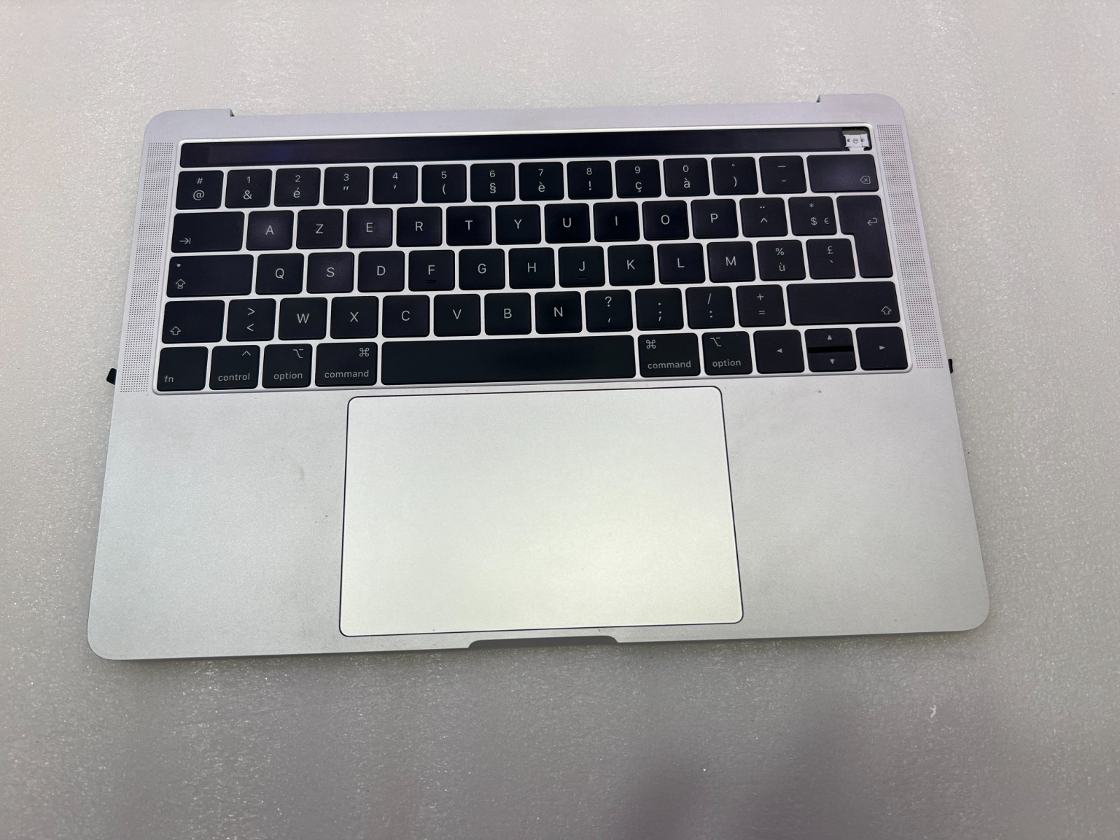 Clavier topcase AZERTY (FR) MacBook Pro 13" GRIS A1989 ( 2018 /2019) Clavier topcase AZERTY (FR) MacBook Pro 13" GRIS A1989 ( 2018 /2019)