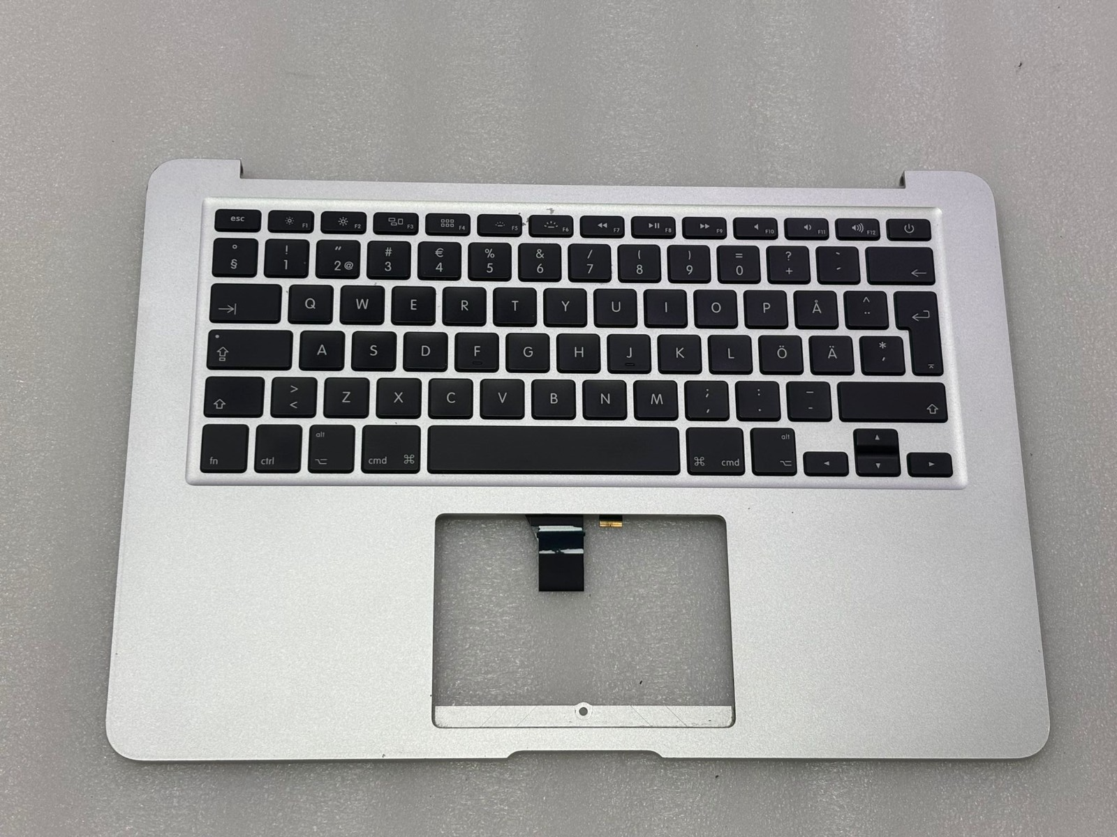 Top Case Apple MacBook Air 13" A1466 clavier Qwerty (suede) (2013/2017) Top Case Apple MacBook Air 13" A1466 clavier Qwerty (suede) (2013/2017)