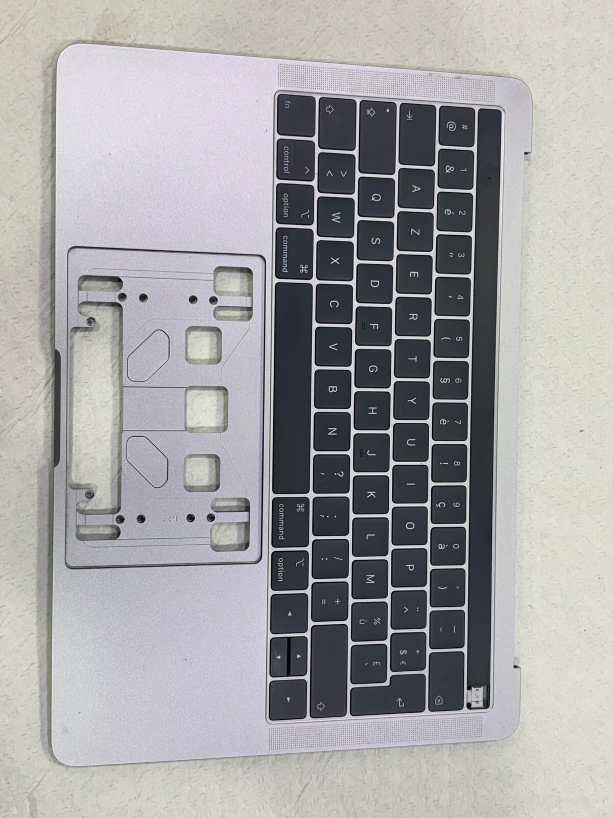 Top Case Gris Sidéral Apple MacBook Pro 13 A2159 clavier ARZETY FR (2019) Top Case Gris Sidéral Apple MacBook Pro 13 A2159 clavier ARZETY FR (2019)