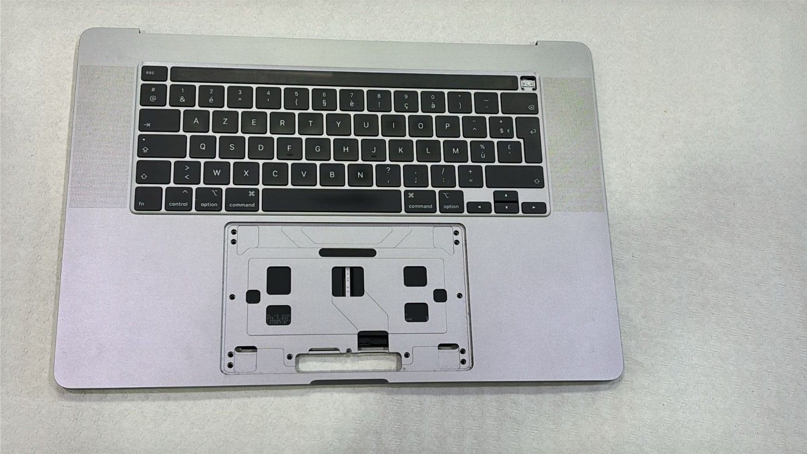 Topcase Clavier AZERTY(FRANCE) AVEC BATTERIE MacBook Pro 16″ A2141-GRIS Topcase Clavier AZERTY(FRANCE) AVEC BATTERIE MacBook Pro 16″ A2141-GRIS