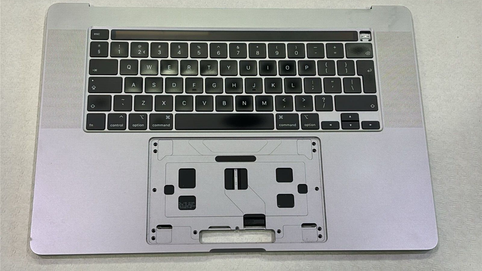 Topcase Clavier QWERTY(INTERNATIONAL) AVEC BATTERIE MacBook Pro 16″ A2141-GRIS Topcase Clavier QWERTY(INTERNATIONAL) AVEC BATTERIE MacBook Pro 16″ A2141-GRIS