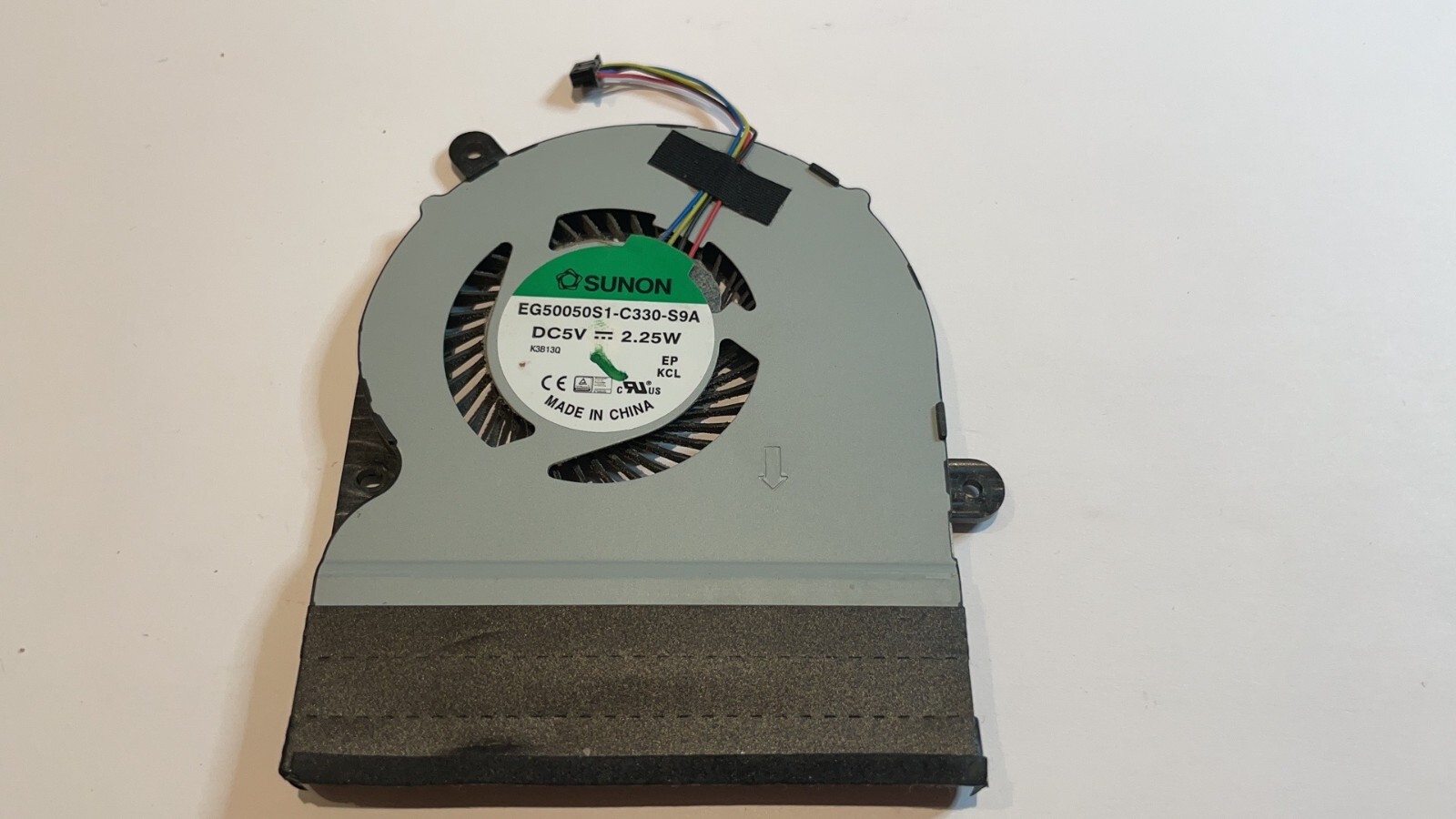 ventilateur-EG50050S1-C330-S9A-Asus Q301 Q301L Q301LA Q301LP S301L S301LA S301LP ventilateur-EG50050S1-C330-S9A-Asus Q301 Q301L Q301LA Q301LP S301L S301LA S301LP